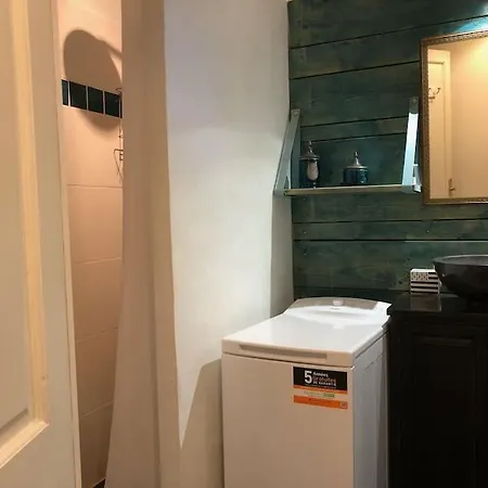 Appartement Pour 2 Personnes A 50 Metres Du Port Paimpol